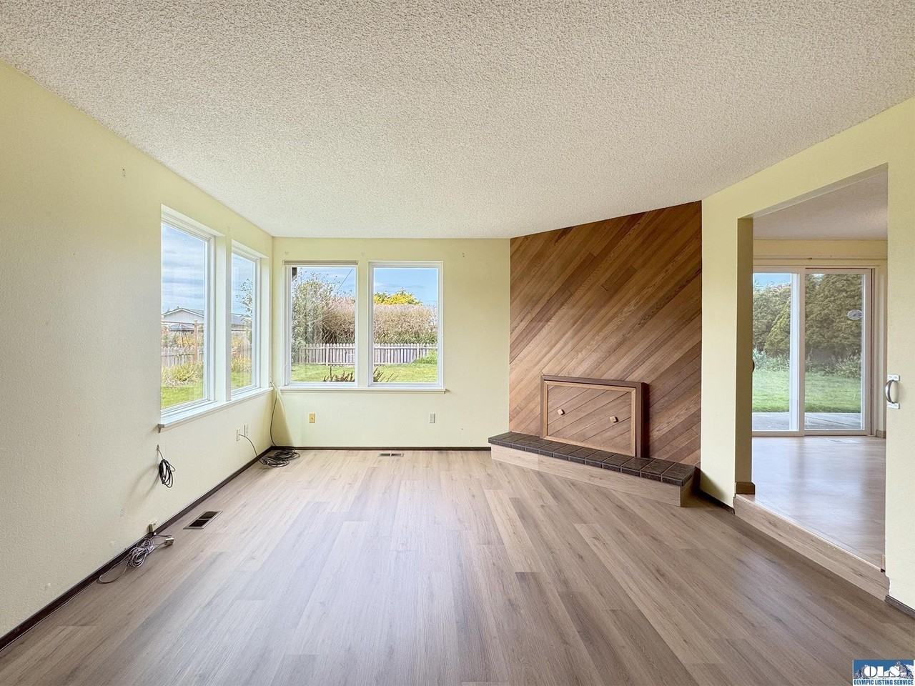 41 Mclaughlin Rd - Photo 6 of 50