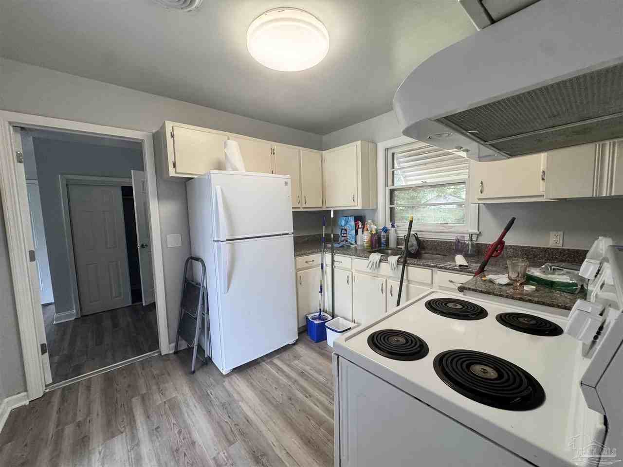 6437 Magnolia St - Photo 4 of 13