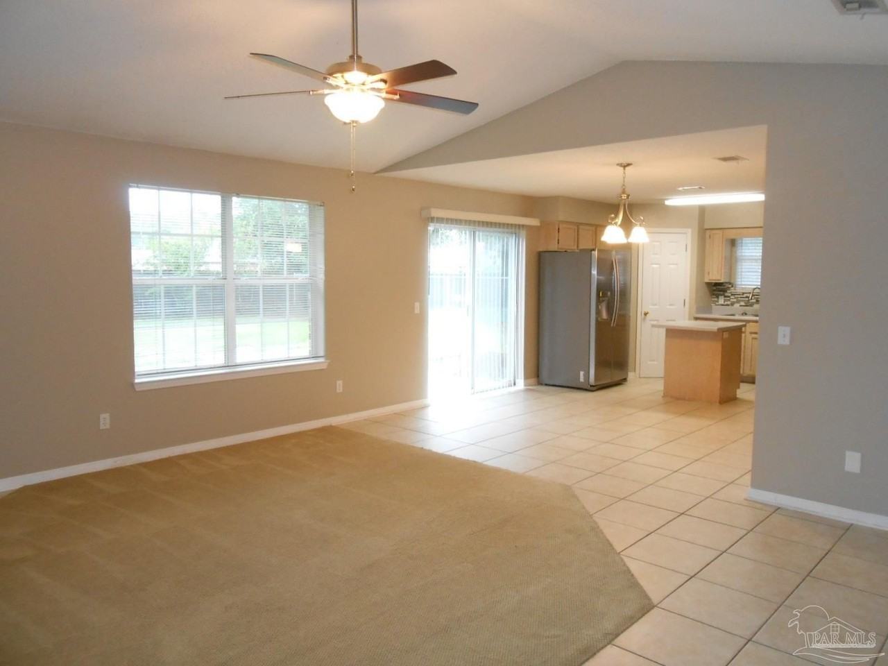 1921 Merlin Rd - Photo 3 of 18
