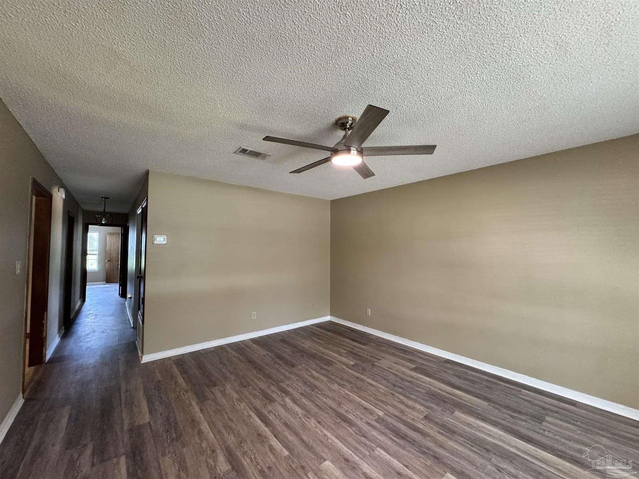 4651 W Bushnell Rd - Photo 3 of 18