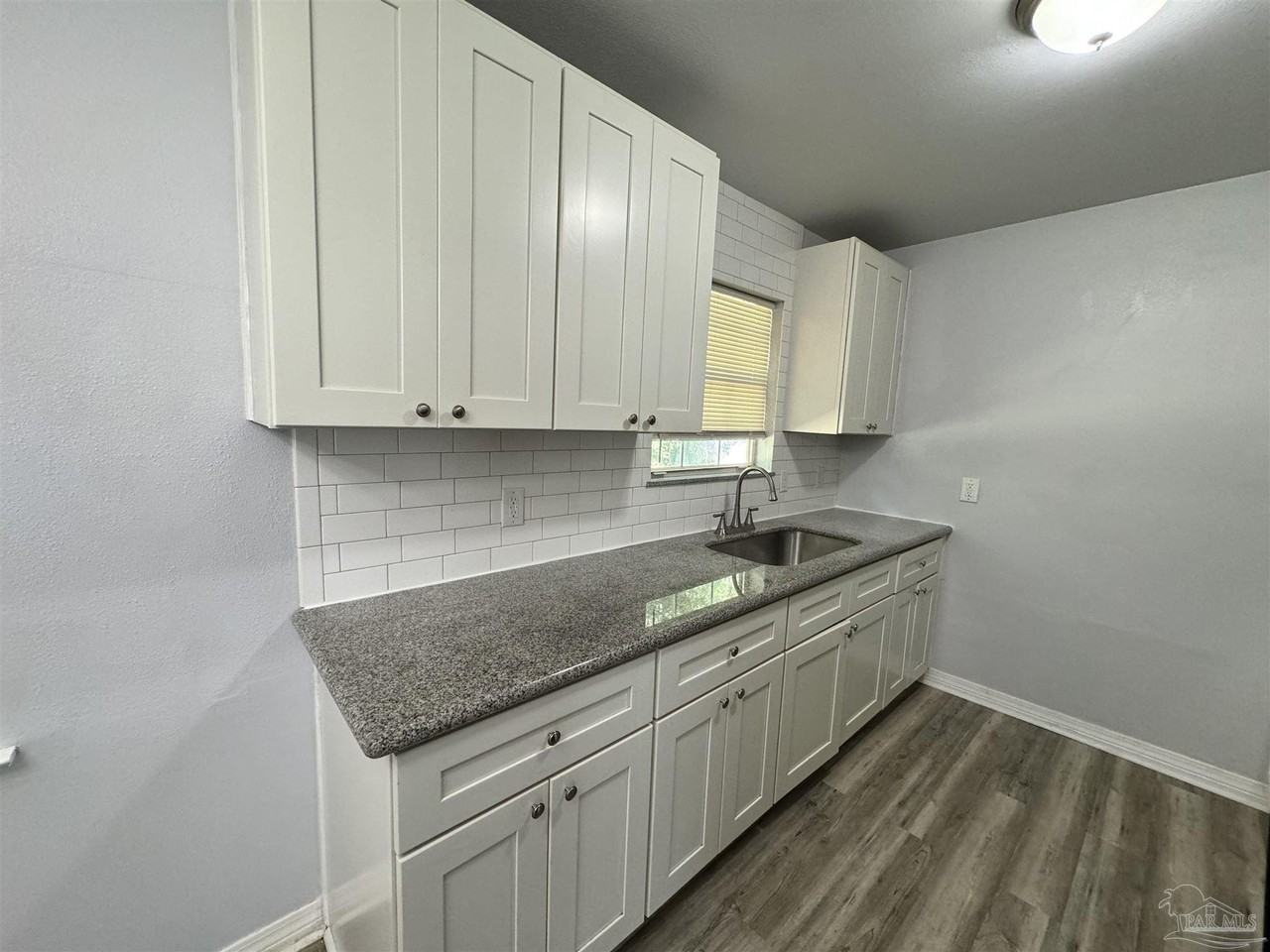 6130 Syrcle Ave - Photo 5 of 20