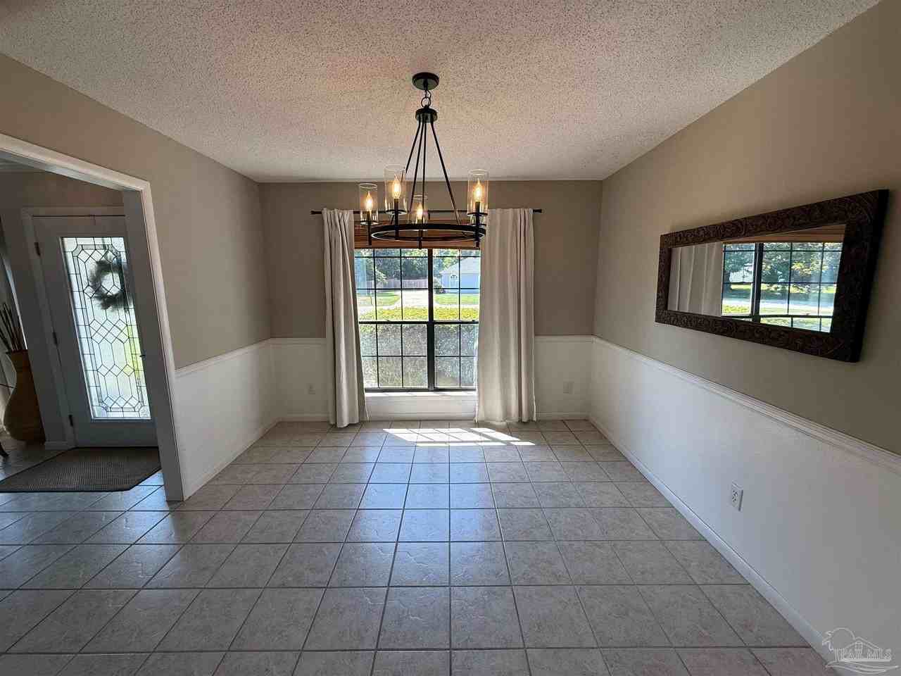 1380 Calcutta Dr - Photo 7 of 18