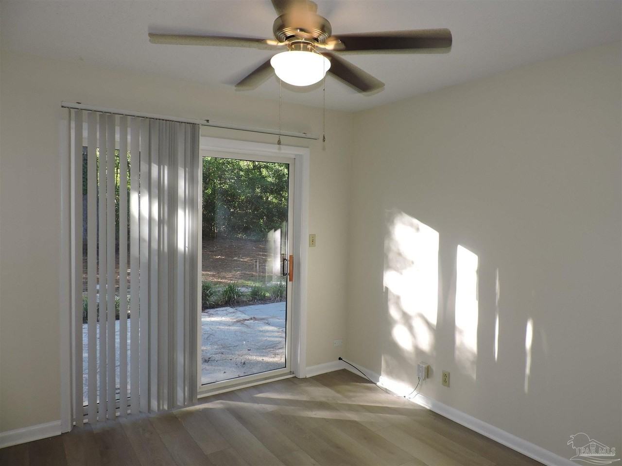 1885 Broyhill Cir - Photo 5 of 25