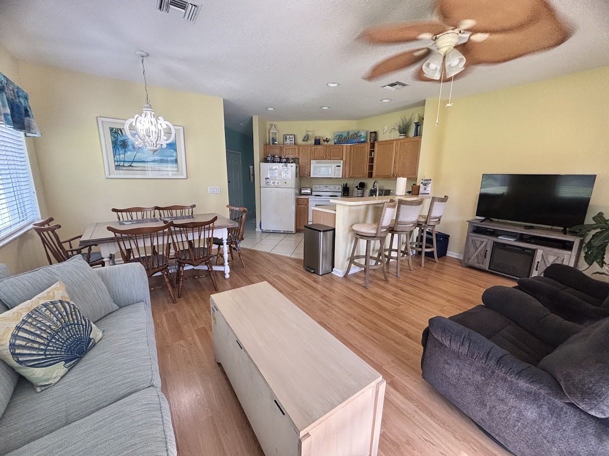 8423 Mulligan Cir #A - Photo 5 of 17