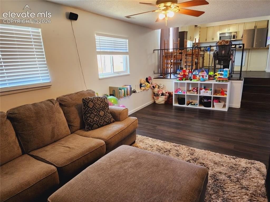 4870 Goulet Way - Photo 6 of 15