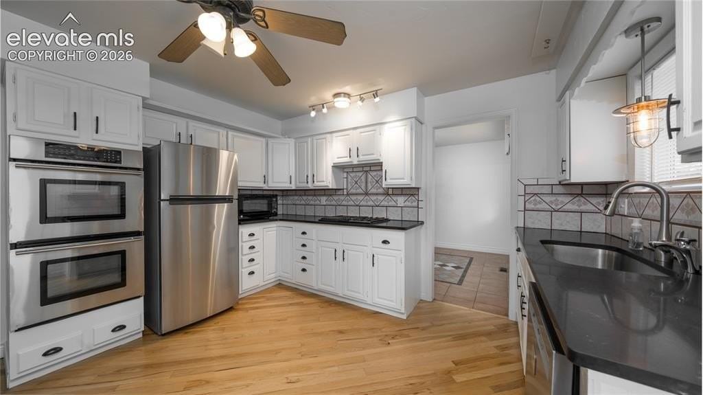 565 Wycliffe Dr - Photo 4 of 23