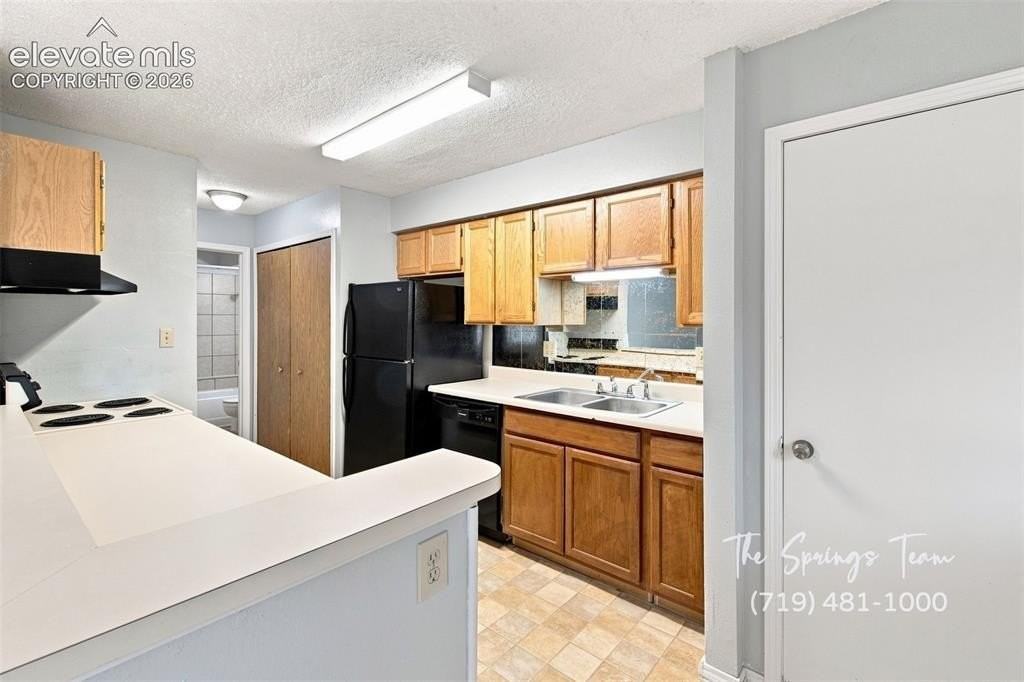 4349 Hunting Meadows Cir - Photo 5 of 23