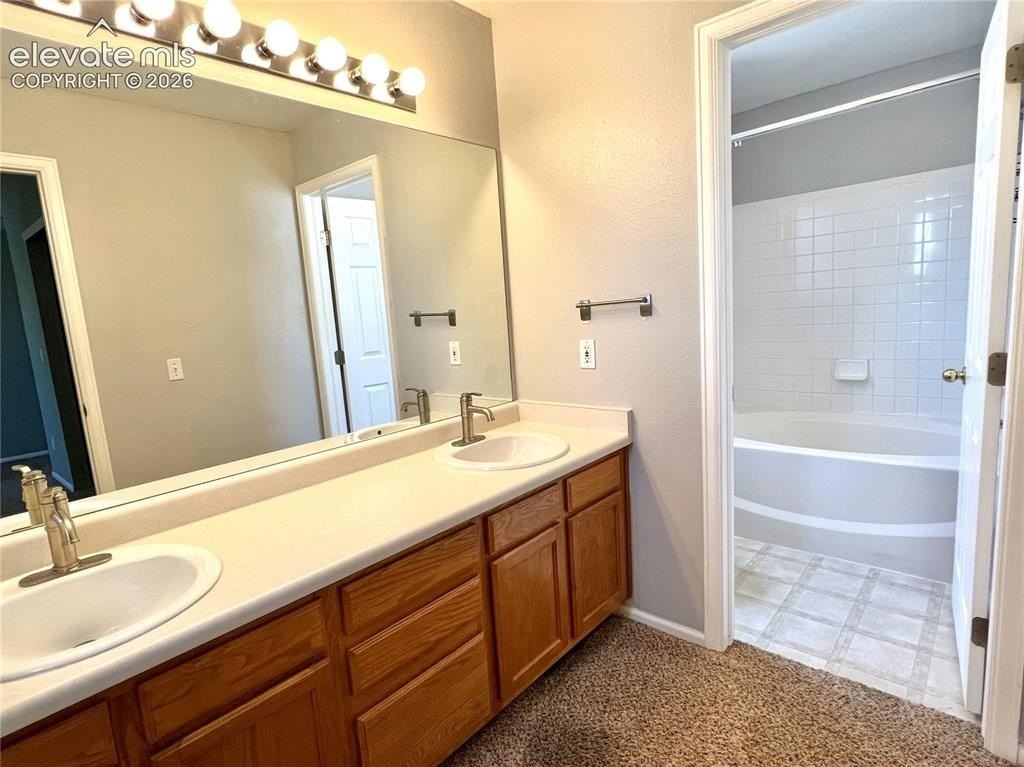 3739 Range Dr - Photo 7 of 16