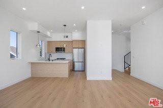 1334 Mohawk St - Photo 5 of 8