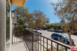 1334 Mohawk St - Photo 7 of 8