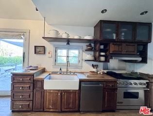 814 E Edgeware Rd - Photo 6 of 8