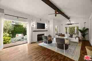 7416 Rosewood Ave - Photo 3 of 8