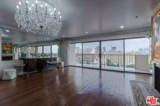 727 S Ardmore Ave #906 - Photo 3 of 8