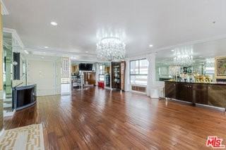 727 S Ardmore Ave #906 - Photo 5 of 8