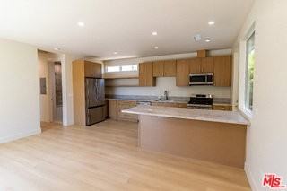 821 S Muirfield Rd - Photo 5 of 8