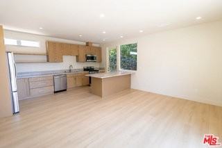 821 S Muirfield Rd - Photo 6 of 8