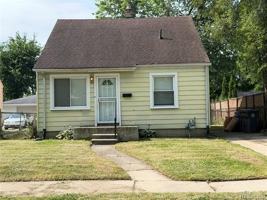 featured image of 26985 Andover St