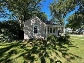 21751 Roslyn Rd - Photo 1 of 1