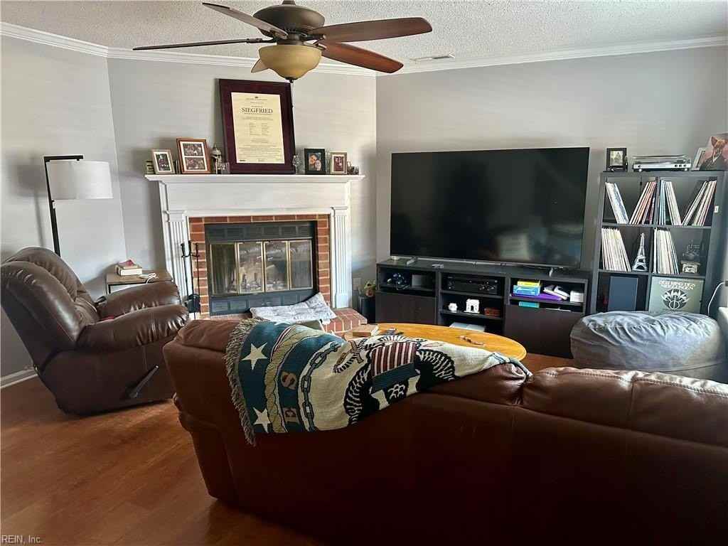 4658 Merrimac Ln - Photo 2 of 9