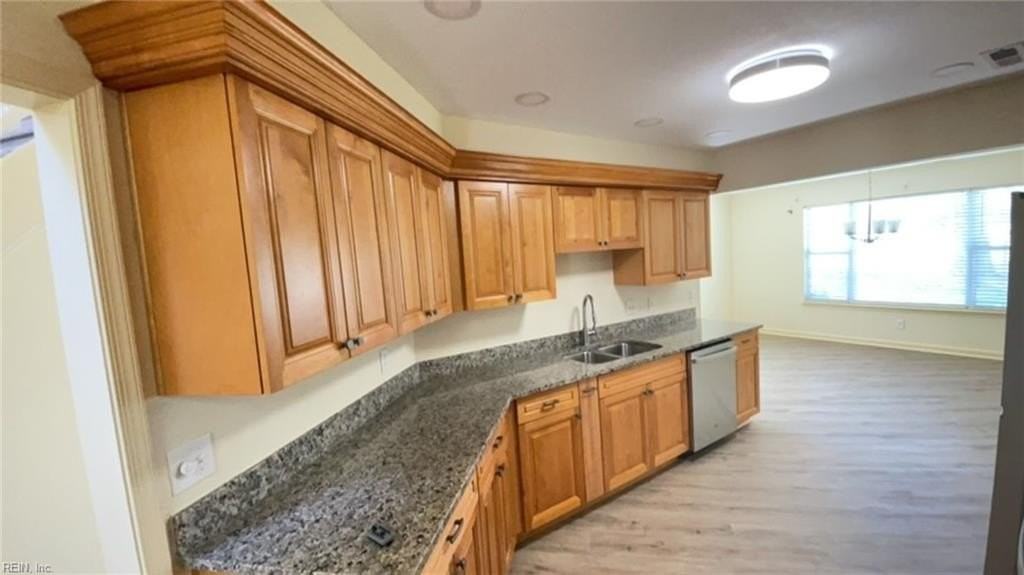 4903 Cypress Point Cir - Photo 6 of 15