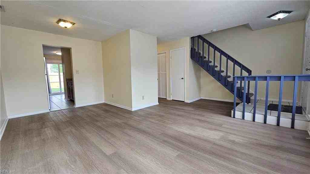 731 Woodbox Dr - Photo 3 of 16