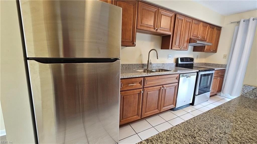 731 Woodbox Dr - Photo 4 of 16