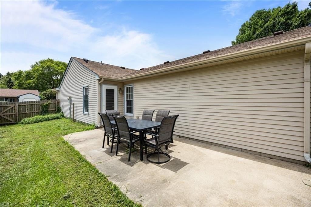 4112 Stillwood Ct - Photo 6 of 21