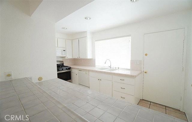 14925 Laurelgrove Cir - Photo 5 of 8