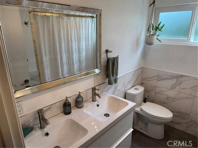 2831 Francis Ln - Photo 3 of 8