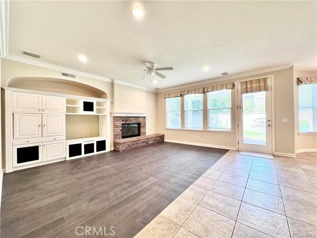 17 Pamela Way - Photo 5 of 6