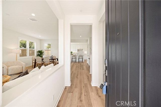 222 Ashby - Photo 5 of 8