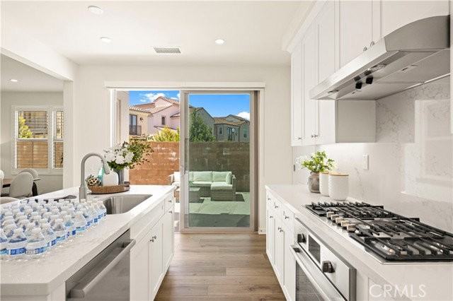 222 Ashby - Photo 7 of 8