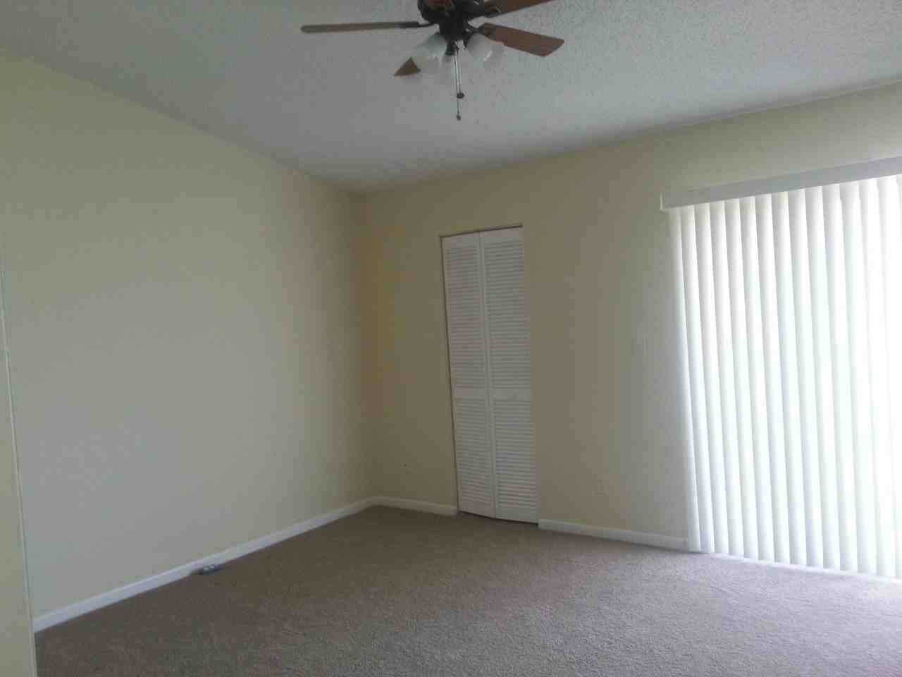 3203 Poolside Dr - Photo 6 of 20