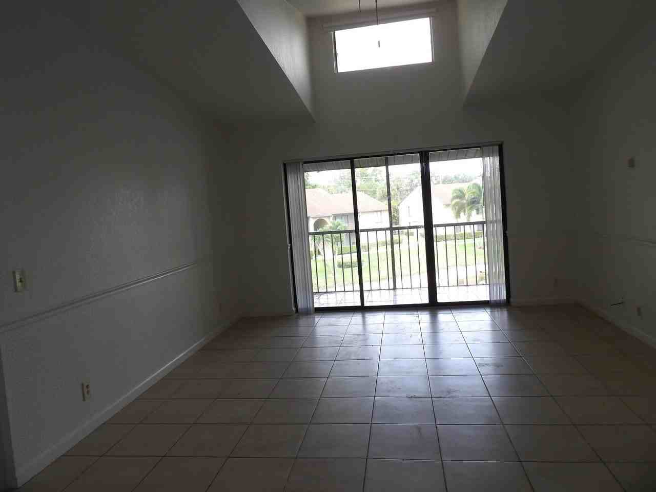 728 Sunny Pine Way #C3 - Photo 3 of 17