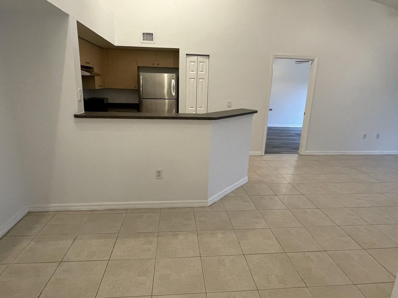 4041 San Marino Blvd #303 - Photo 3 of 14