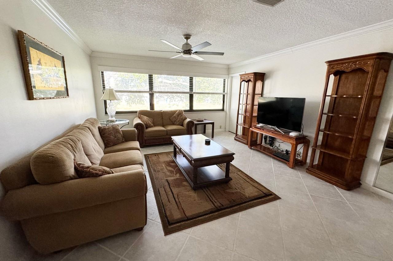 3007 Sw 21st Ter #292B - Photo 6 of 31