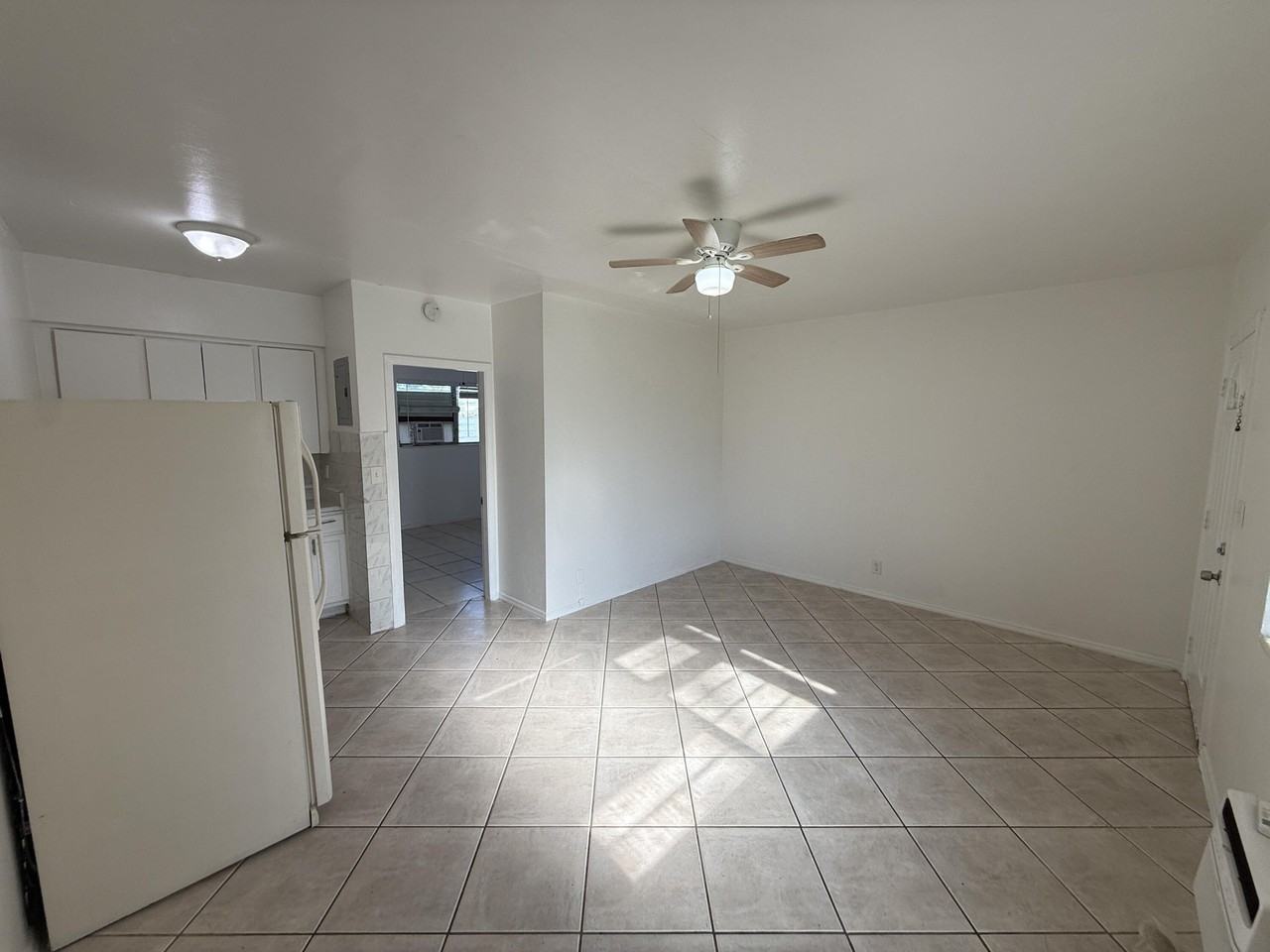 6014 Fillmore St #4E - Photo 6 of 11
