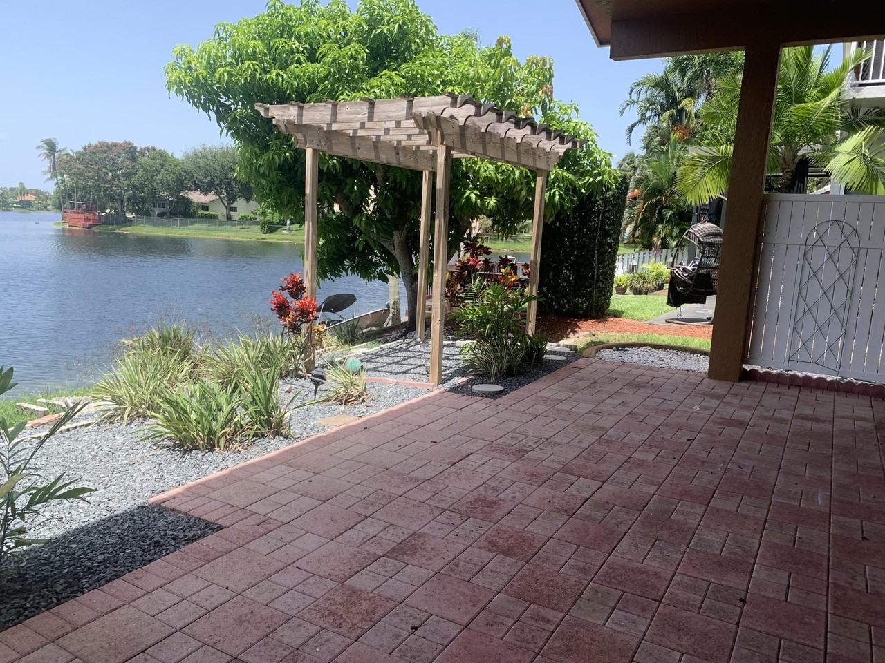 11585 N Quayside Dr - Photo 5 of 8