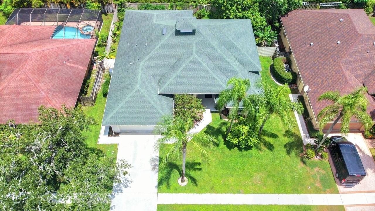 1814 Wisteria St - Photo 4 of 41