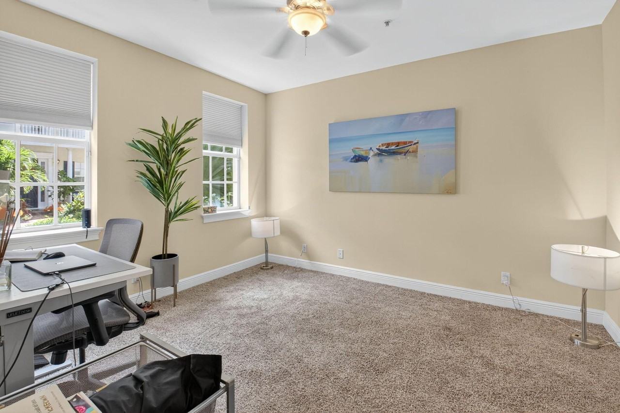 1054 E Heritage Club Cir - Photo 6 of 50