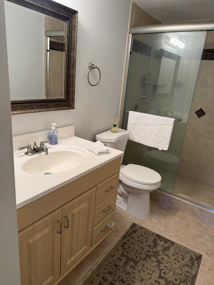 4272 Nw 89th Ave #103 - Photo 4 of 20