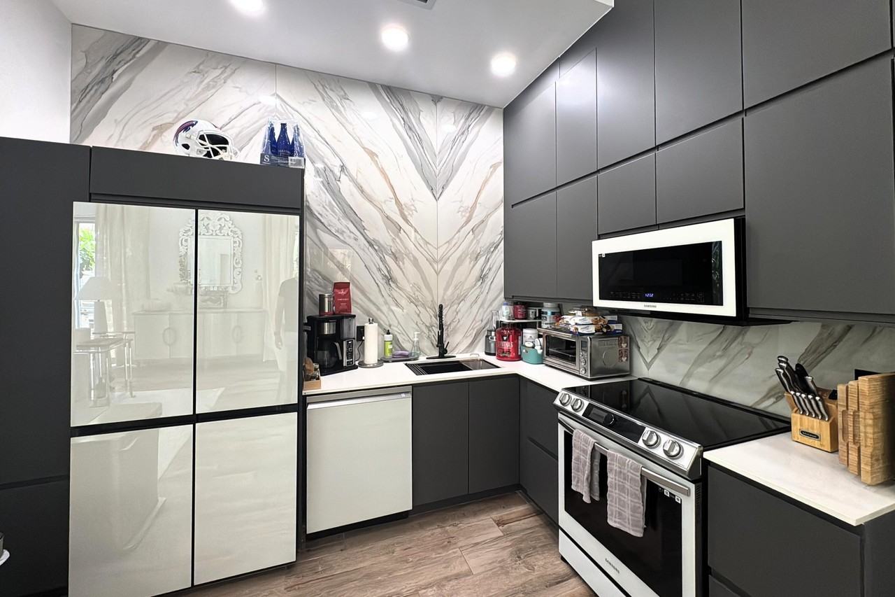 361 Jefferson Ave - Photo 5 of 25