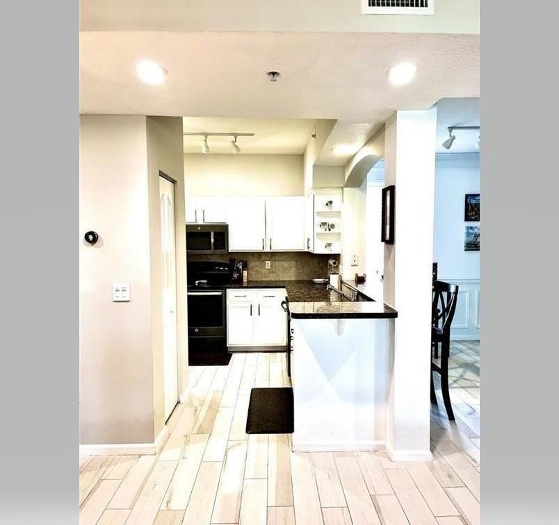 275 Murcia Dr #308 - Photo 4 of 17