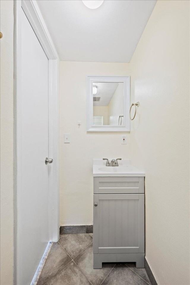 3666 Pinehurst Dr #C - Photo 7 of 29