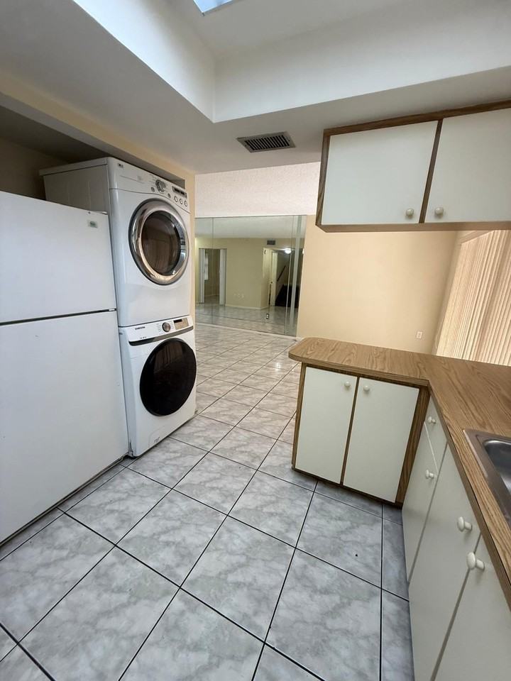 5232 Sw 122nd Ter #5232 - Photo 6 of 30