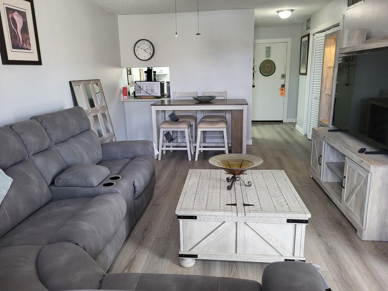 6094 Forest Hill Blvd #205 - Photo 6 of 17