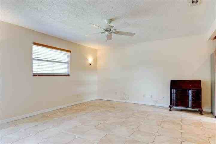 944 Louisiana Ave - Photo 6 of 22