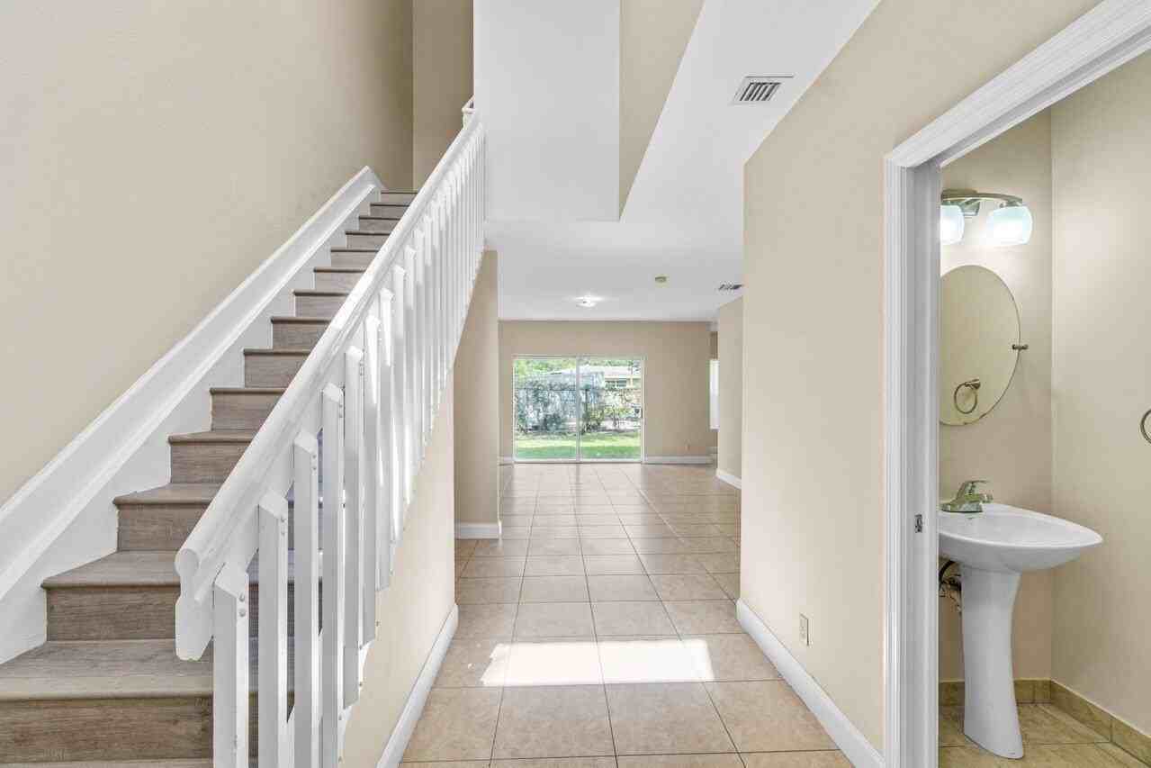 809 Talia Cir #809 - Photo 2 of 18