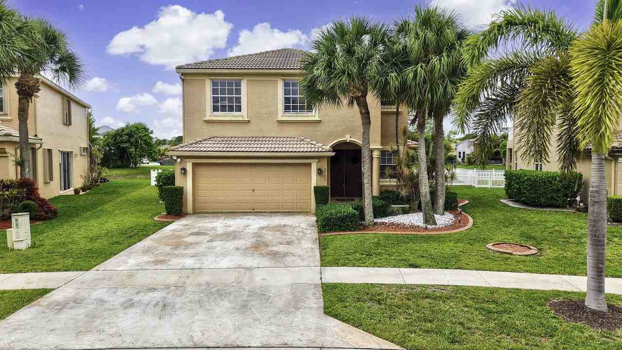 2753 Misty Oaks Cir - Photo 5 of 50