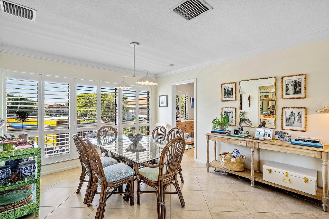 4595 Kittiwake Ct - Photo 7 of 48